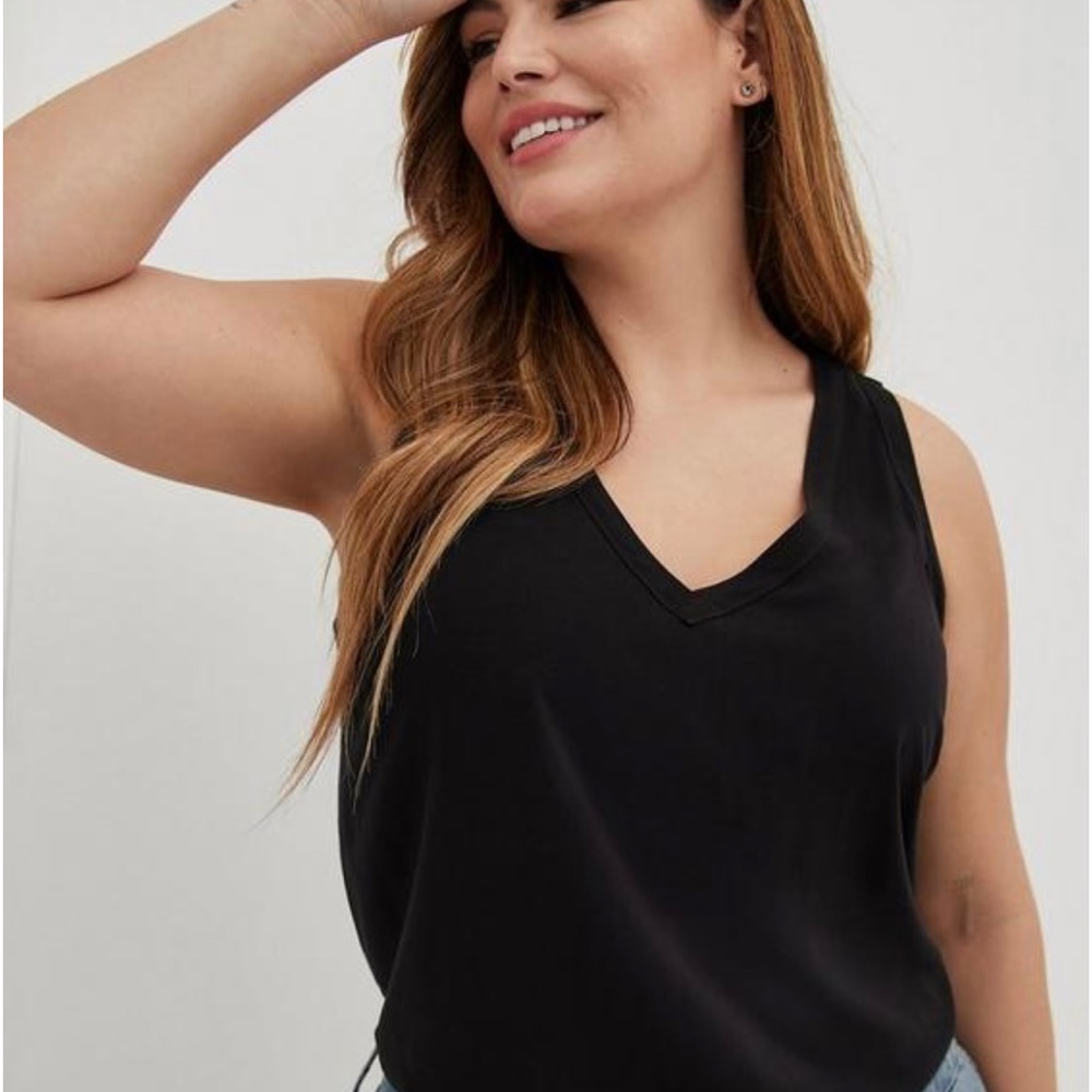 NWT Sleeveless Top